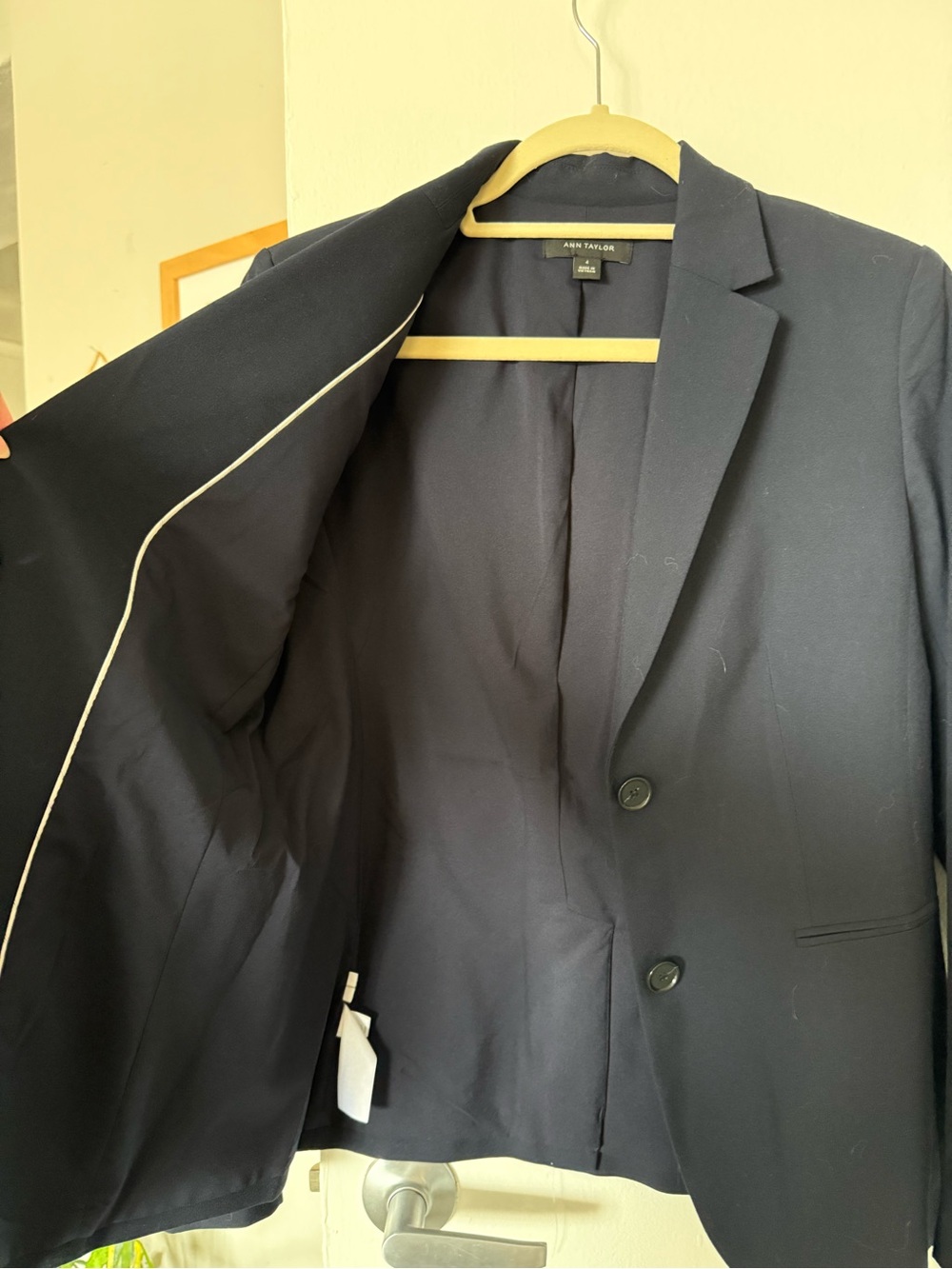Ann Taylor Navy Two-Button Women's Blazer - Picture 4 of 4